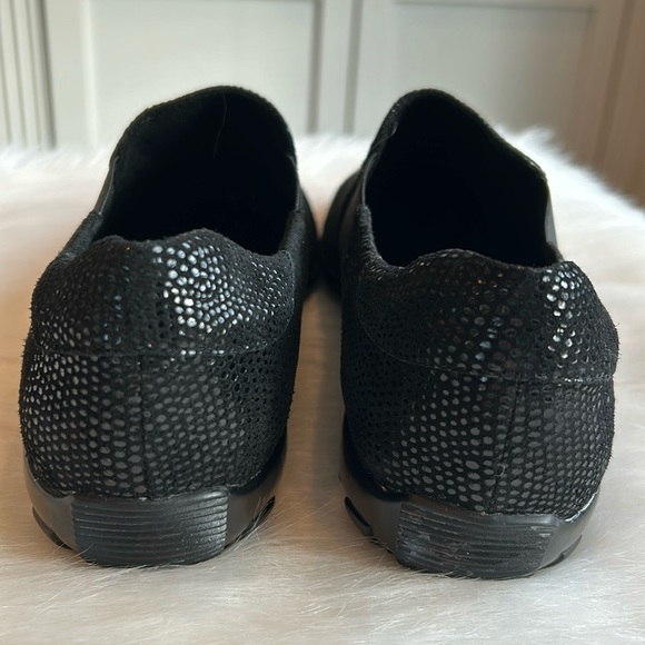 EUC Vaneli Black Suede Slip On Shoes, 9 1/2 M - Picture 10 of 11
